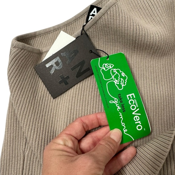 Alp N Rock | ANR+ Marie One Shoulder Eco Vero Ribbed Sweater in Stone Small - Picture 5 of 8